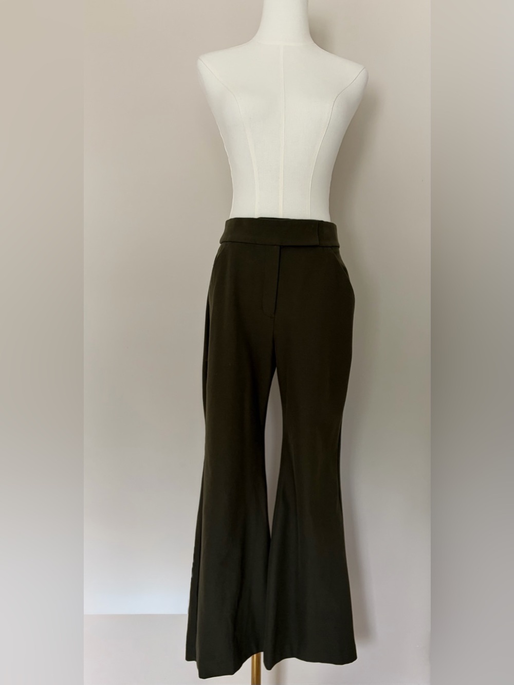 Express Flare Leg High-Waist Pants in Olive Green sz 8 SHORT